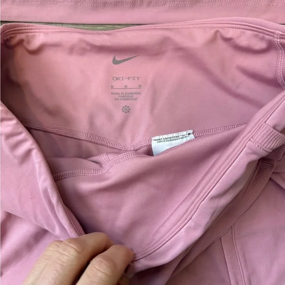 Nike women’s spring victory tank and Nike women’s victory straight skort Size: M - Picture 4 of 6